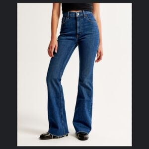 Ambercrombie and Fitch Vintage Flare High Rise Jeans Sz 14 Dark Blue